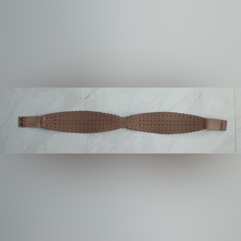 Halogen Laser Cut Floral Stretch Belt